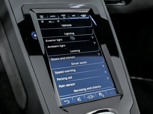 Used 2022 Lamborghini Huracan EVO RWD image 30