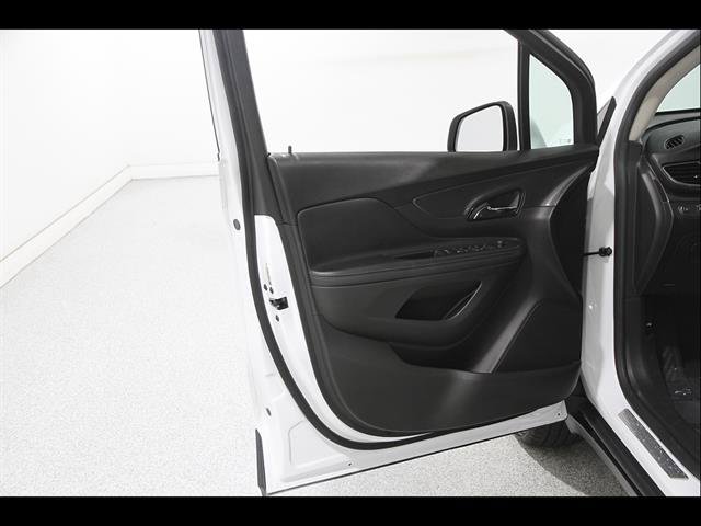 Used 2019 Buick Encore Preferred FWD image 4