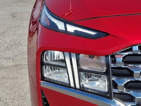 Used 2023 Hyundai Santa Fe SEL w/ Premium Package image 11