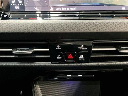 Used 2024 Volkswagen GTI SE image 36