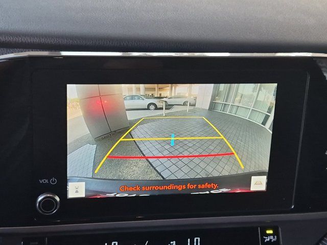 Used 2025 Toyota Camry SE FWD image 23