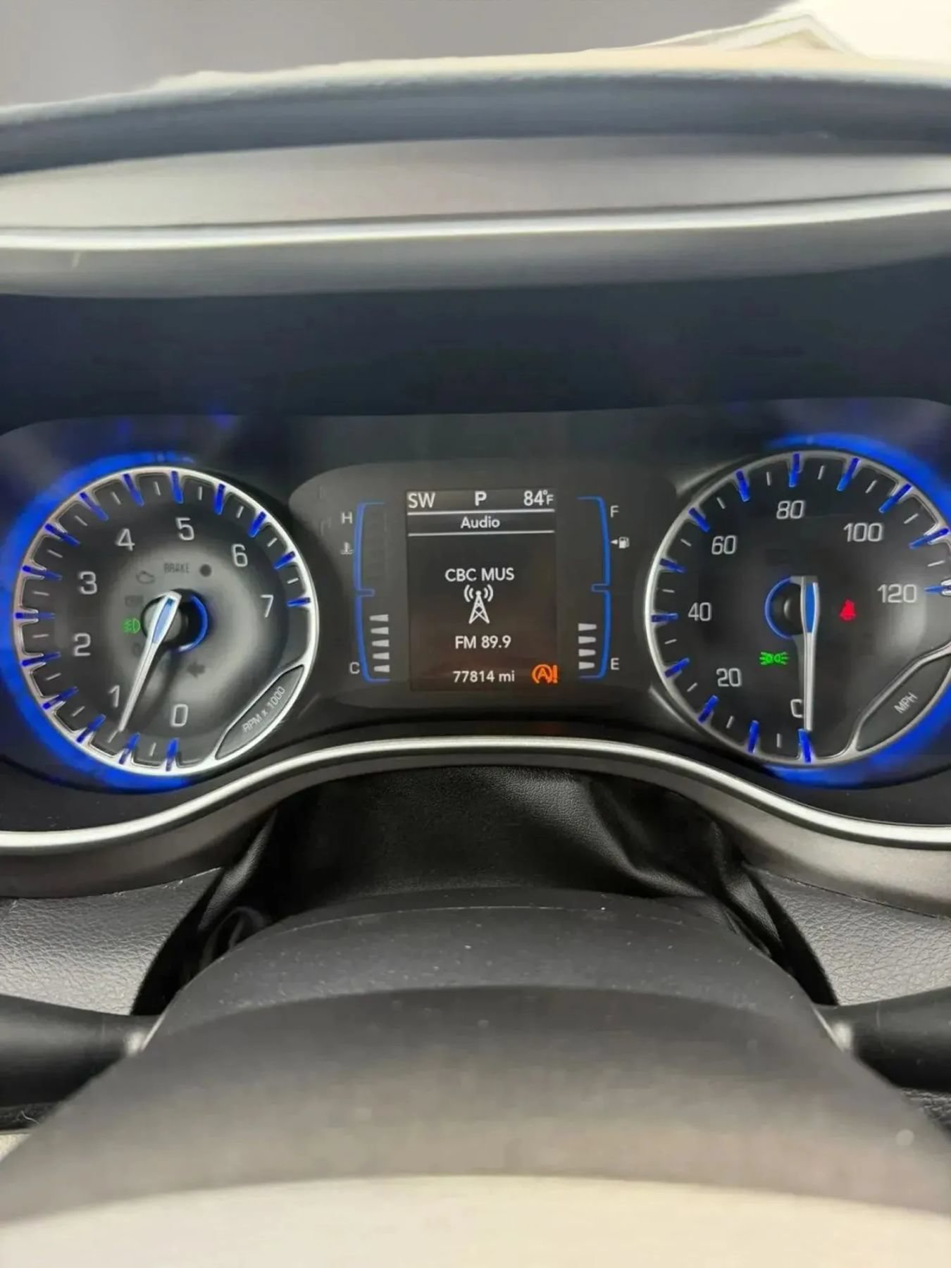 Used 2020 Chrysler Pacifica Touring-L FWD image 14