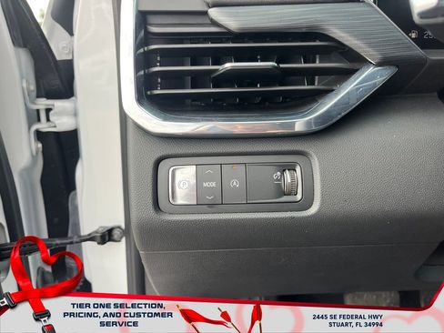 Certified 2025 GMC Acadia Elevation image 23