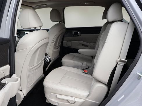 Used 2022 Kia Sorento SX image 14