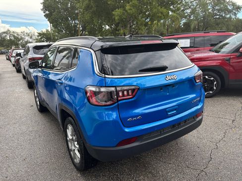 Used 2025 Jeep Compass Limited AWD/4WD image 7