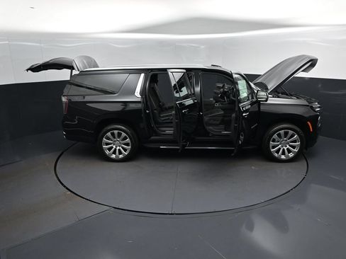 New 2026 Chevrolet Suburban Premier RWD image 50