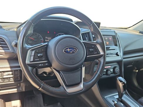 Used 2019 Subaru Crosstrek 2.0i Premium w/ Moonroof Package image 16