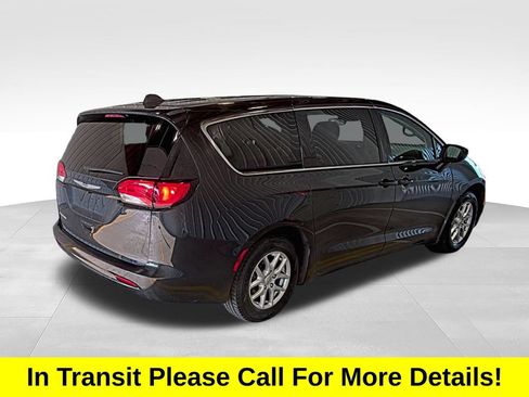 Used 2024 Chrysler Voyager LX FWD image 10