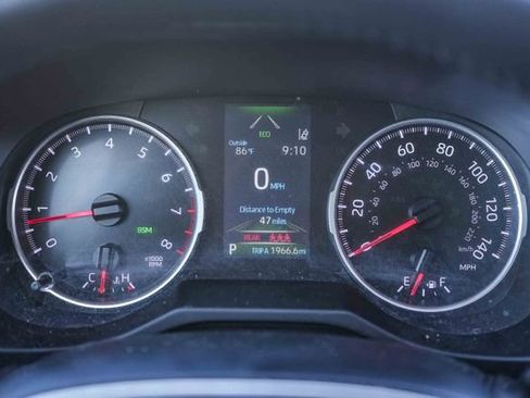 Used 2022 Toyota RAV4 XLE Premium FWD image 26