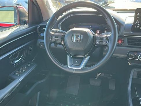 Used 2025 Honda Pilot Elite image 23