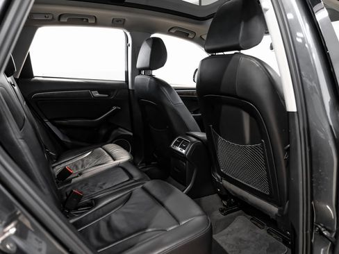 Used 2017 Audi Q5 2.0T Premium Plus w/ Technology Package image 47