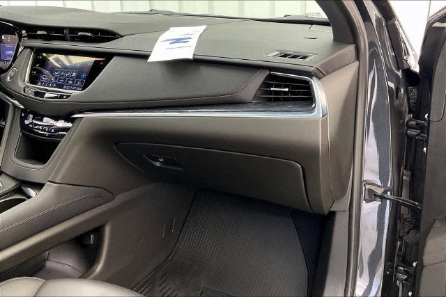 Certified 2023 Cadillac XT5 Premium Luxury w/ Technology Package AWD/4WD image 18