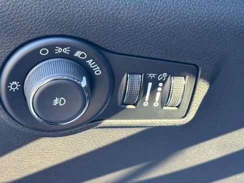 New 2026 Jeep Compass Latitude AWD/4WD image 12