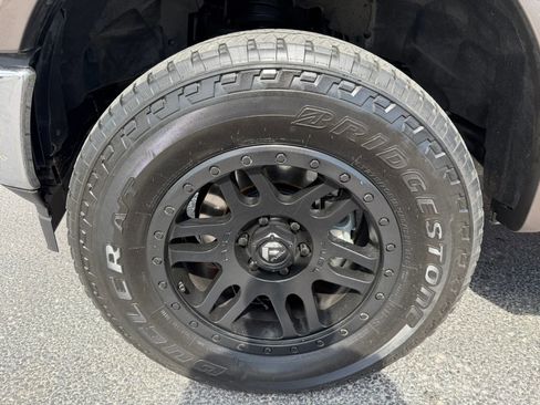 Used 2018 Ford F150 Lariat AWD/4WD image 15