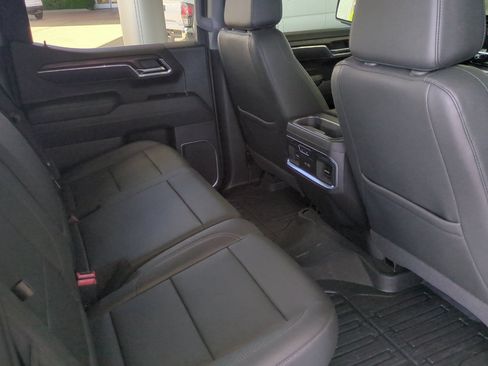 Used 2024 GMC Sierra 1500 SLT w/ SLT Premium Plus Package AWD/4WD image 17