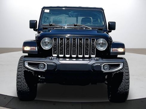 Used 2023 Jeep Gladiator Overland AWD/4WD image 3