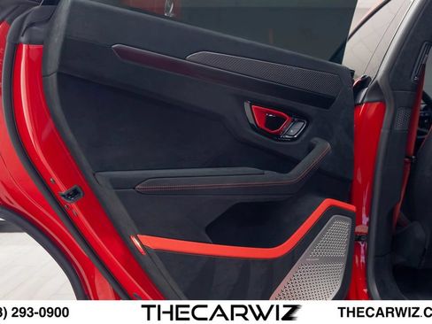 Used 2023 Lamborghini Urus Performante AWD/4WD image 99