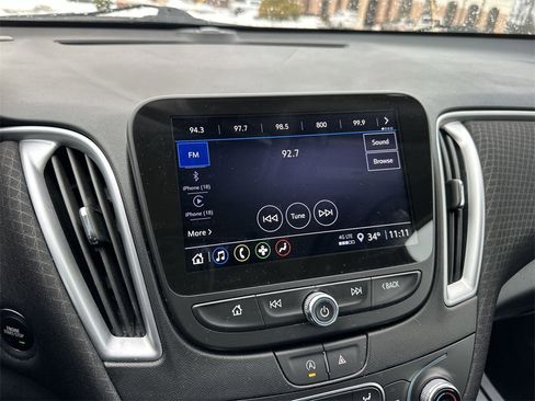 Used 2023 Chevrolet Malibu LT image 8