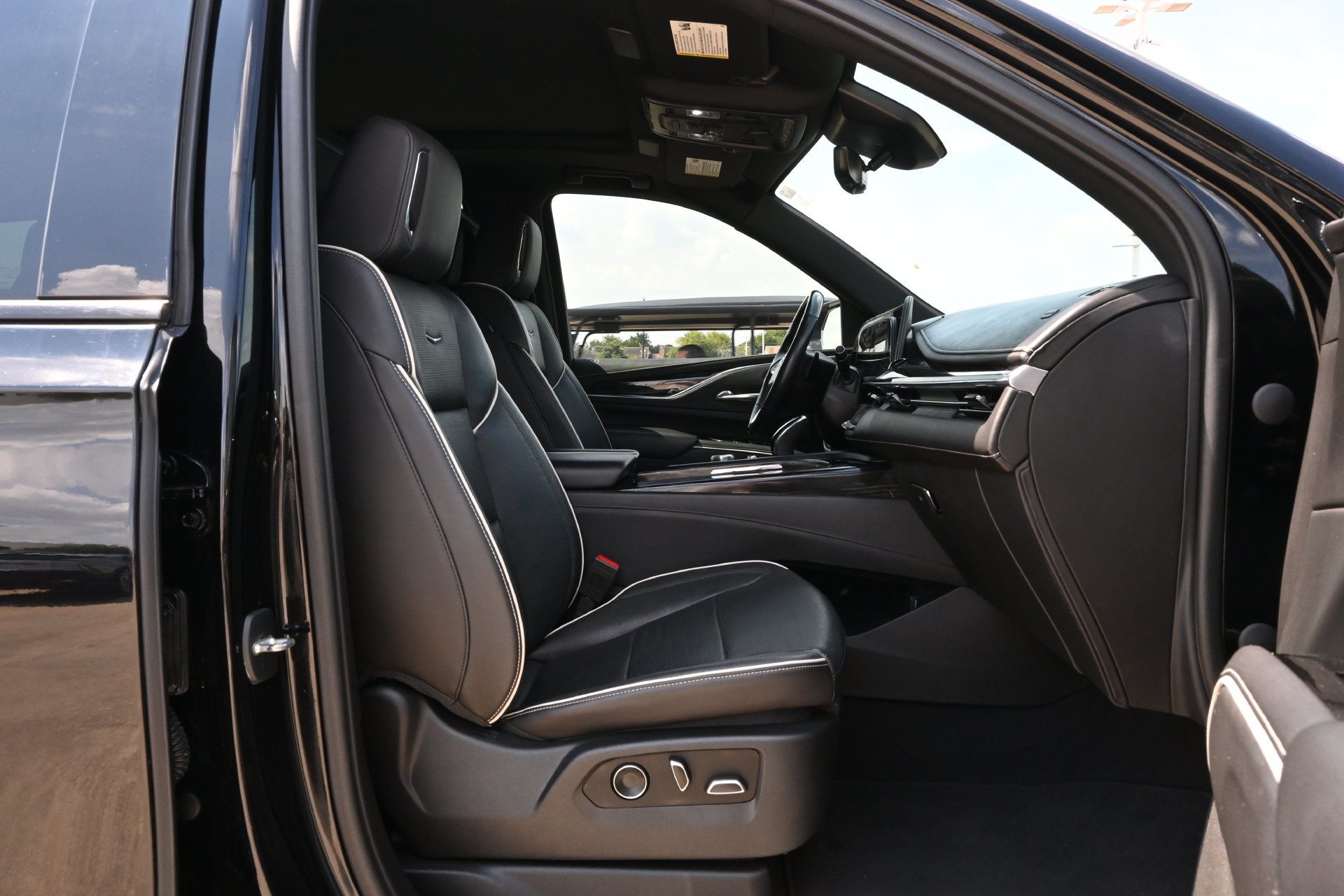 Used 2021 Cadillac Escalade Sport w/ Driver Assist Tech Package RWD image 26
