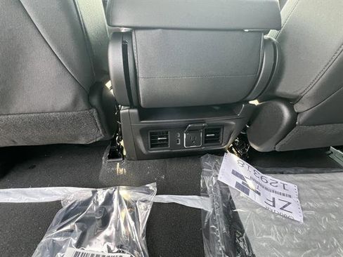 New 2026 Chevrolet Silverado 1500 LT image 15