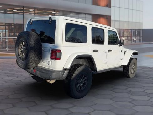 Used 2022 Jeep Wrangler Unlimited Rubicon w/ Trailer Tow Package AWD/4WD image 6