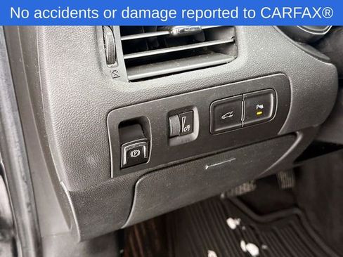 Used 2016 Chevrolet Impala LT w/ Convenience Package image 21