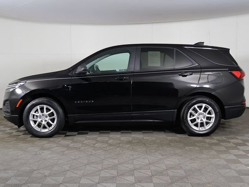 Used 2024 Chevrolet Equinox LS w/ LS Convenience Package FWD image 14