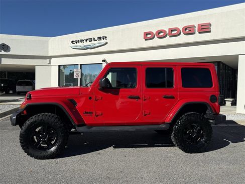 Used 2021 Jeep Wrangler Unlimited Sahara image 8