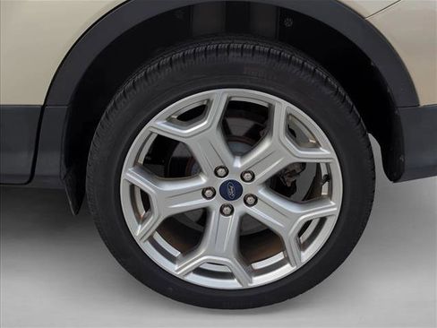 Used 2018 Ford Escape Titanium w/ Ford Safe & Smart Package image 6