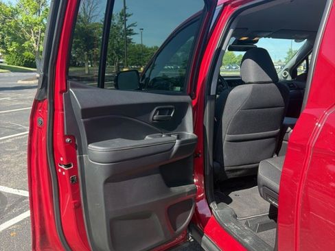 Used 2025 Honda Ridgeline Sport image 23