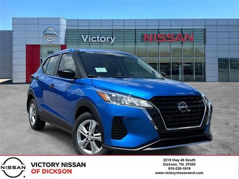 New 2025 Nissan Kicks Play S image 1