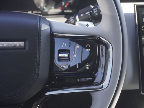 Used 2025 Land Rover Range Rover Velar S image 13