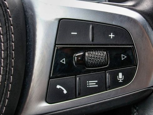 Used 2022 BMW 840i xDrive Convertible w/ Driving Assistance Package image 28