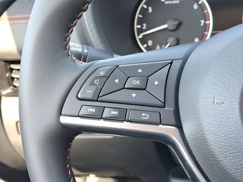 Certified 2025 Nissan Sentra SR w/ Midnight Edition FWD image 43