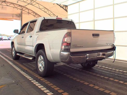 Used 2012 Toyota Tacoma PreRunner w/ SR5 Pkg RWD image 8