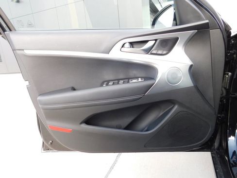 Used 2026 Genesis G70 2.5T Prestige image 10