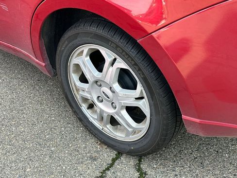 Used 2009 Ford Focus SES image 17