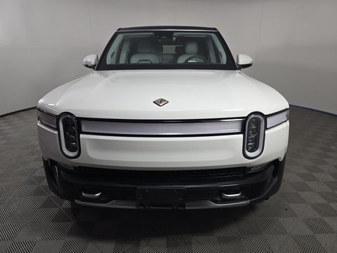 Used 2023 Rivian R1S Adventure AWD/4WD image 8