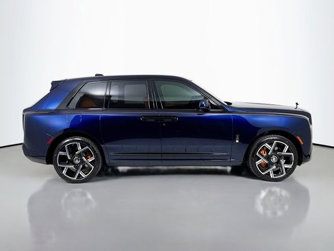 Certified 2025 Rolls-Royce Cullinan Black Badge w/ Leather Finishing Pack AWD/4WD image 9