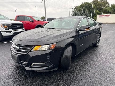 Used 2017 Chevrolet Impala Premier FWD image 2