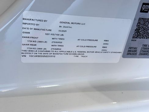 Certified 2025 Chevrolet Silverado 1500 RST AWD/4WD image 5