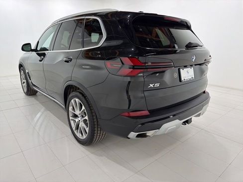 Certified 2024 BMW X5 xDrive40i w/ Premium Package image 3