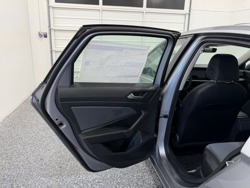 New 2026 Volkswagen Jetta SE FWD image 21