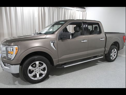 Used 2022 Ford F150 XLT w/ Equipment Group 302A High AWD/4WD image 3
