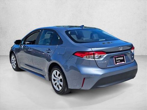 Used 2024 Toyota Corolla LE FWD image 8