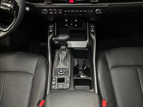 New 2026 Kia Sorento S w/ S Panoramic Sunroof Package FWD image 19
