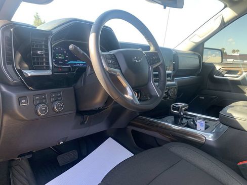 New 2026 Chevrolet Silverado 1500 LT Trail Boss w/ Dark Appearance Package AWD/4WD image 7