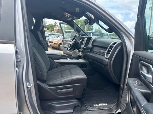 Used 2019 RAM 1500 Big Horn AWD/4WD image 12