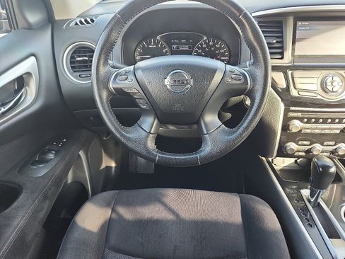 Used 2013 Nissan Pathfinder SV w/ Trailer Tow Pkg image 10