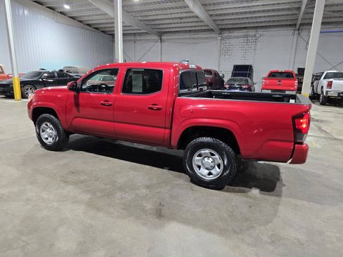 Used 2020 Toyota Tacoma SR AWD/4WD image 7